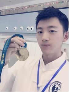 黃偉運動 黃偉運動